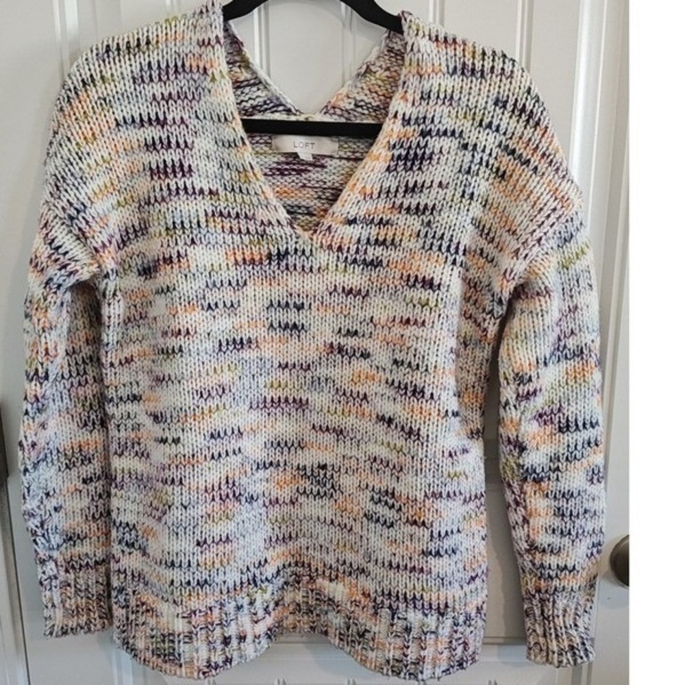 Women Size S Loft Boho Multi-Color Space Dye V-Neck Knit‎ Sweater Excellent - Picture 2 of 15